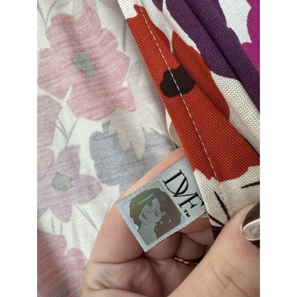 Diane Von Durstenberg 100% Silk Jersey Julian Wrap Dress Pink Floral Size 12 - Picture 3 of 7